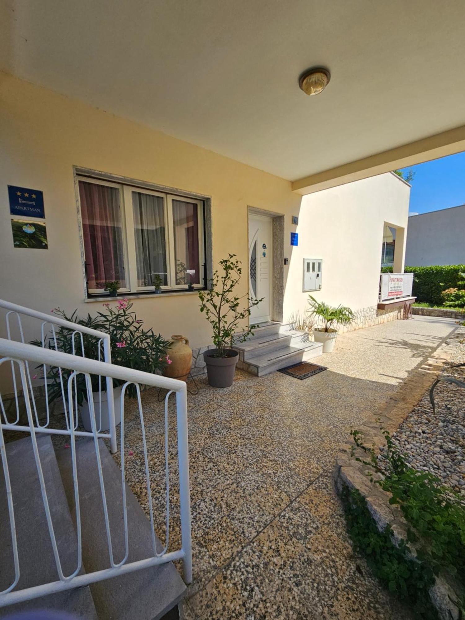 Apartments Rosovic J&C Mošćenička Draga Exterior foto